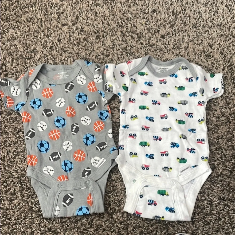 Onesies Baby Boy Matching Set - 4 onesies, 3 pairs of pants